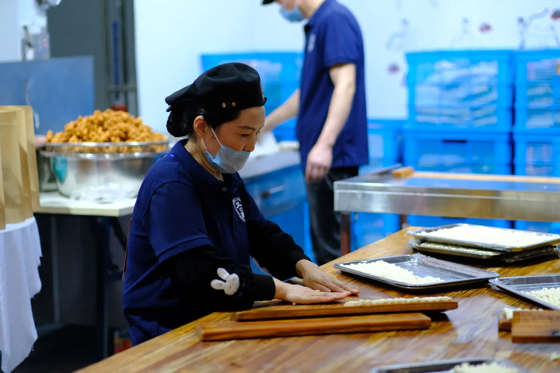 礼品盒与手提纸袋定制方案：企业批量采购的选型与成本分析